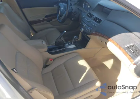 2011 Honda Accord 2.4 Ex-L из США, поврежденный, VIN 1HGCP2F8XBA101515